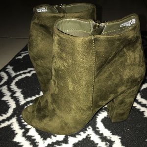 Olive booties